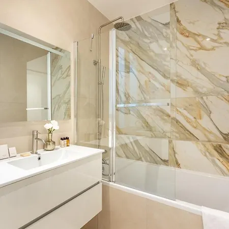 Apartment A4#premium#arc De Triomphe#champselysees#3bedrooms#ac *